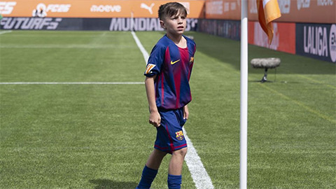 Tài năng 11 tuổi của Barca gây sốt cả châu Âu